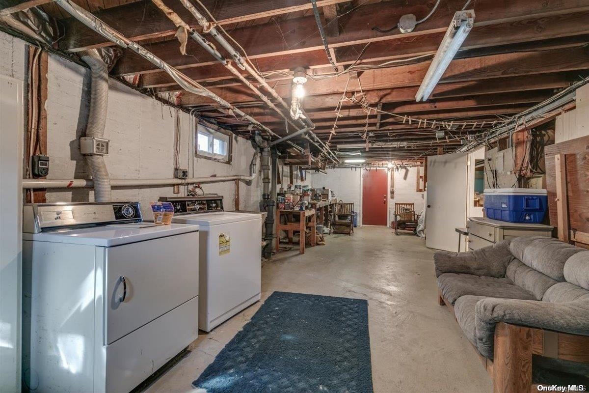 1 Lowell Avenue — photo 13