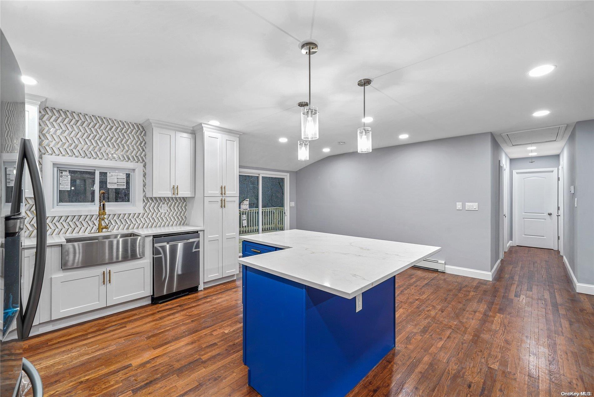 636 Argosy Street — photo 6