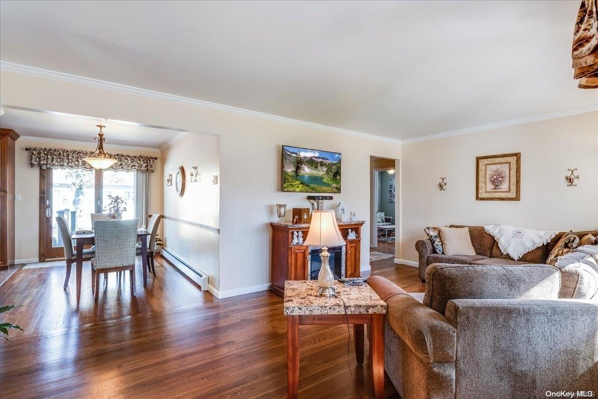 81 Avoca Avenue — photo 8