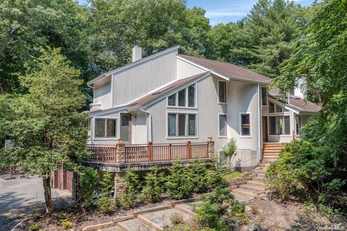 3 Old Mill Path, Nissequogue
