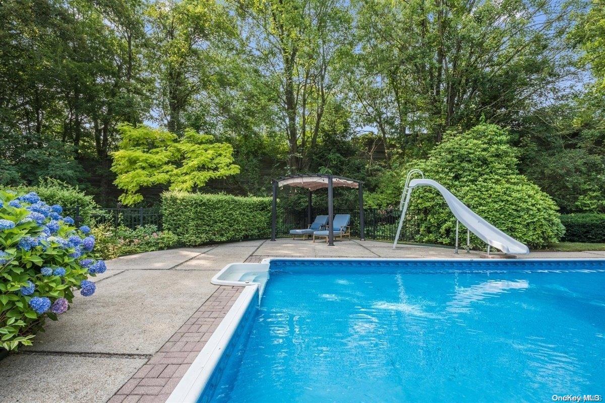 9 Country Squire Court — photo 33
