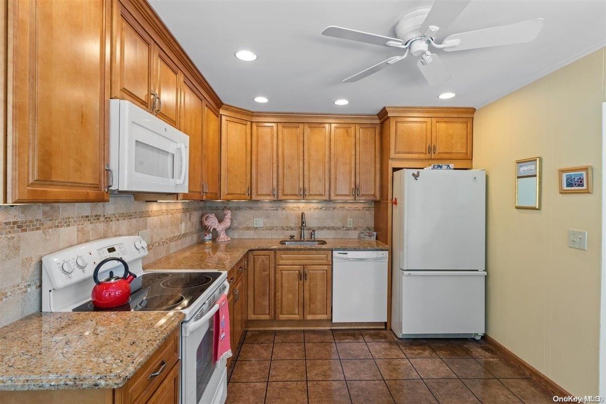 1132 Cedar Swamp Road — photo 11