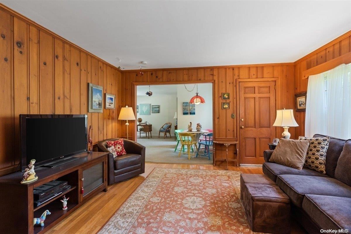 1132 Cedar Swamp Road — photo 13