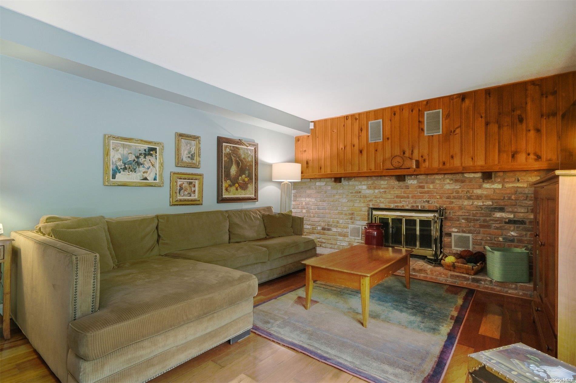 12 Magnet Street — photo 13