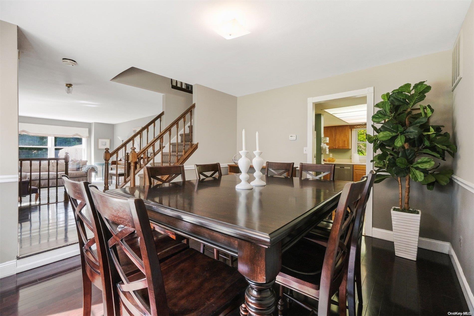 12 Magnet Street — photo 20