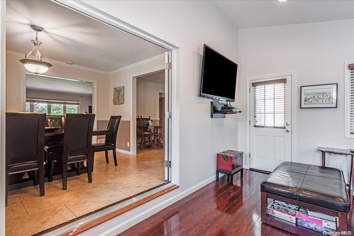 96 Peconic Drive — photo 11