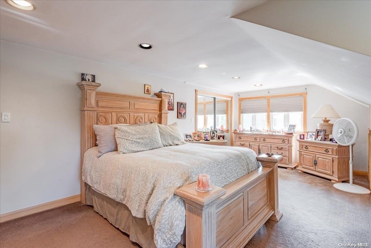 96 Peconic Drive — photo 25