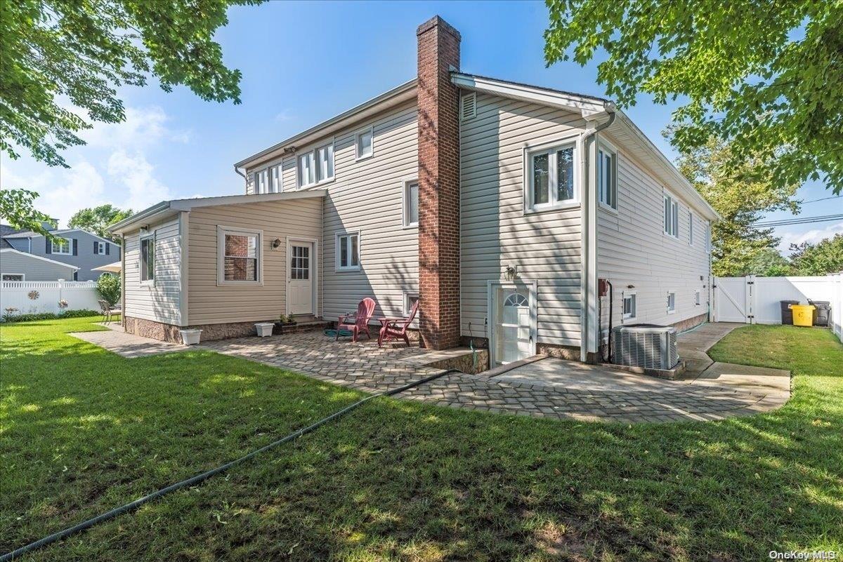 96 Peconic Drive — photo 29