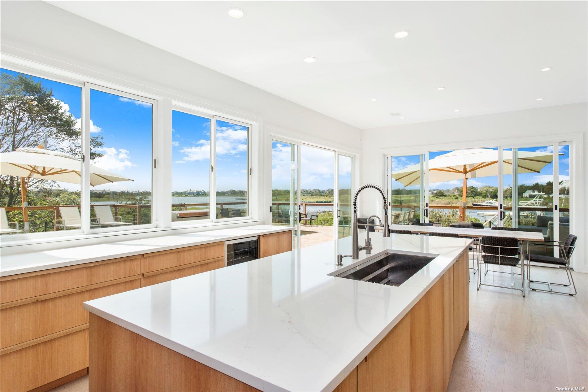 157 Dune Road — photo 11