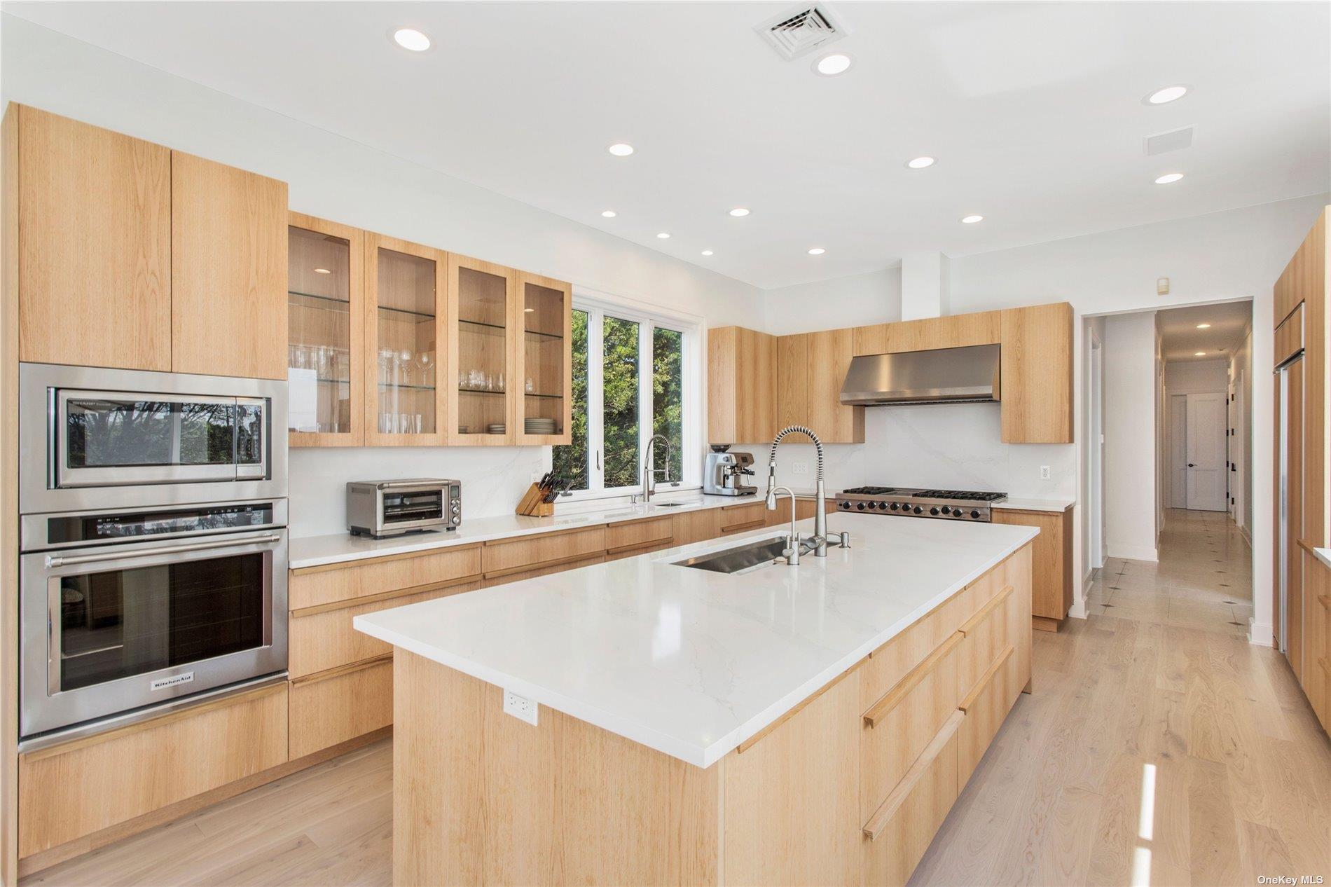 157 Dune Road — photo 10