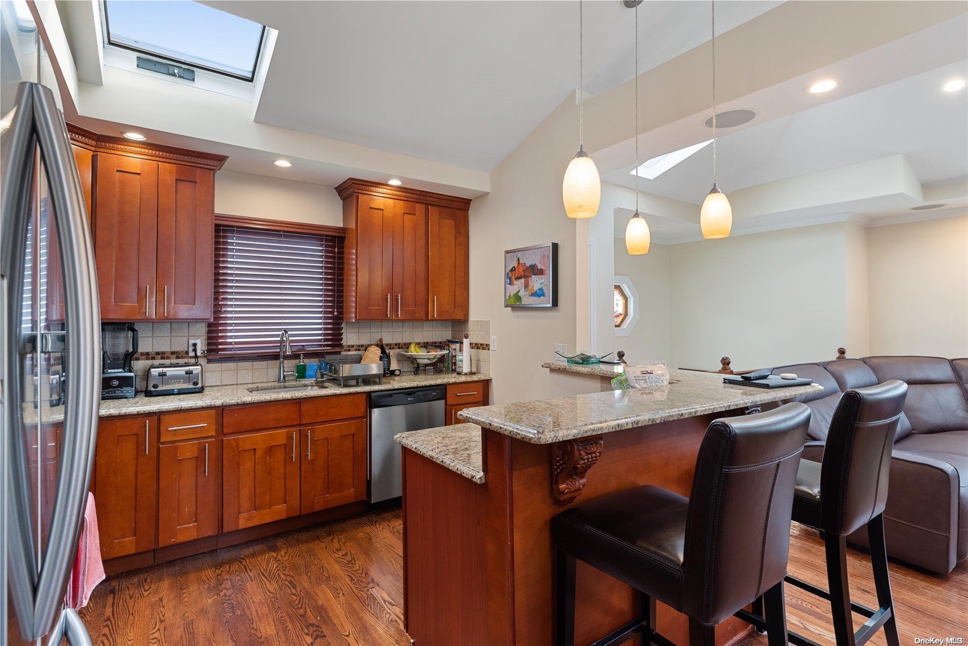 3405 Parkway Drive — photo 3