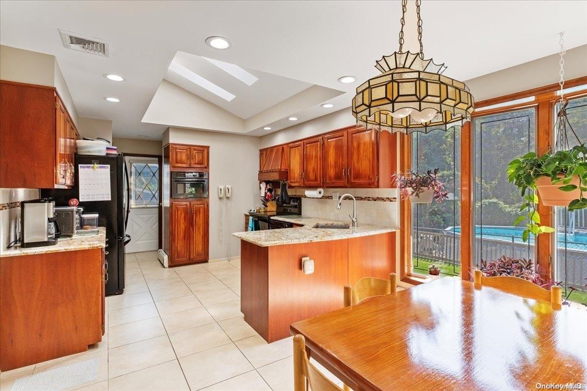 180 Harvard Drive — photo 8