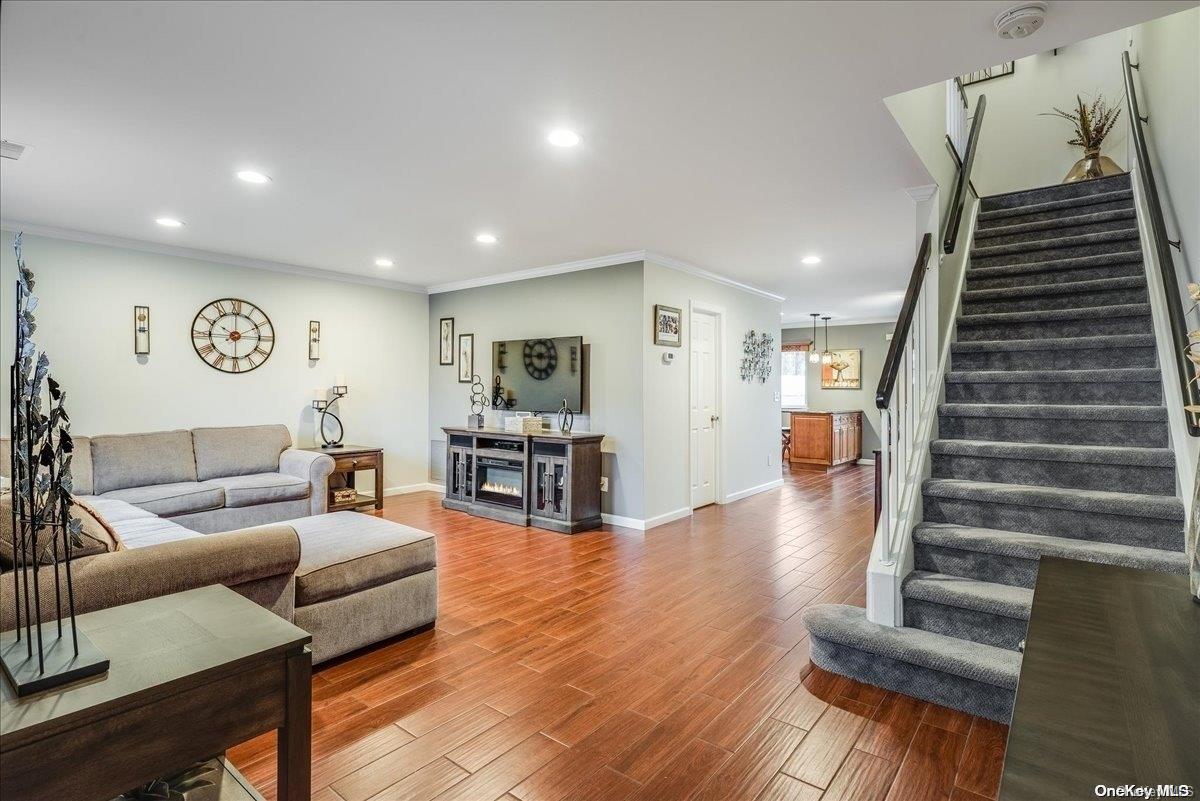 10 Sheila Court #-- — photo 4