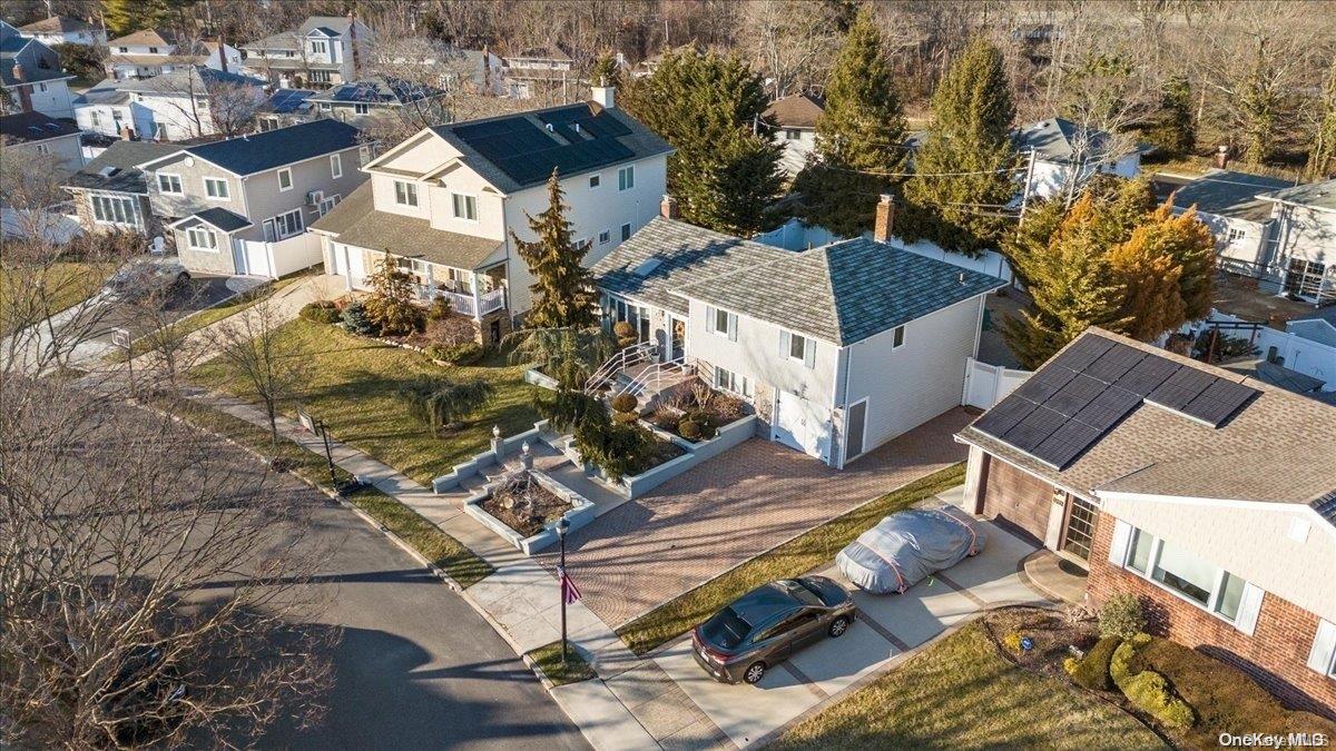 1287 Jonathan Lane, Wantagh