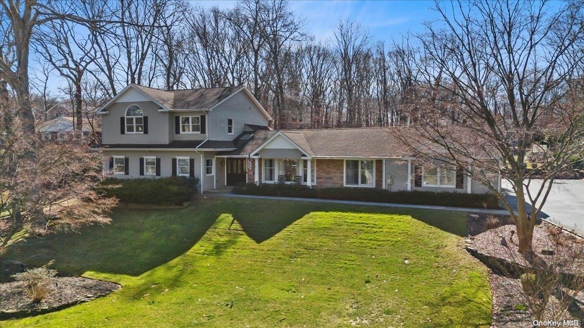 42 Woodfield Avenue, Northport