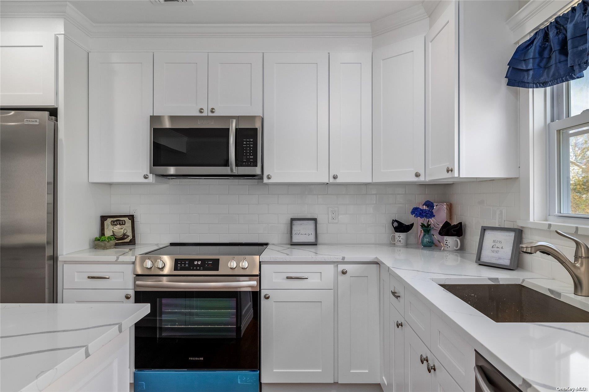 580 Seaford Avenue — photo 10