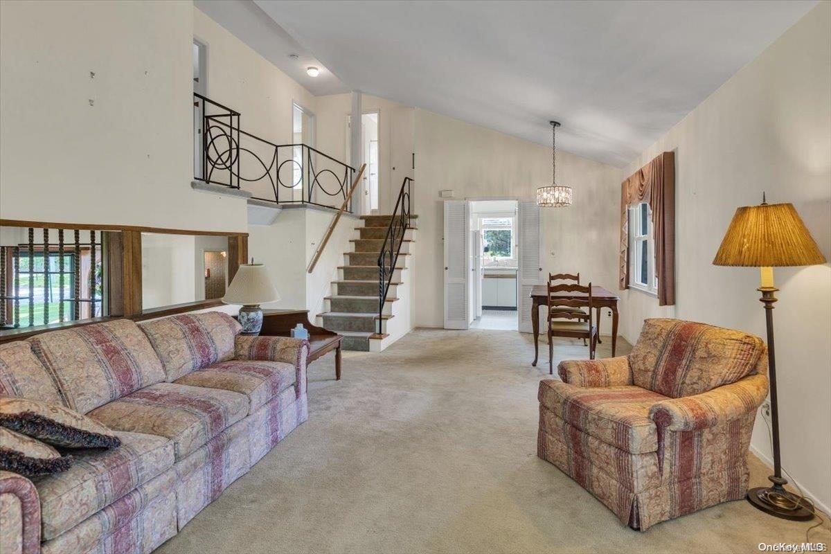 11 Mckay Road — photo 4