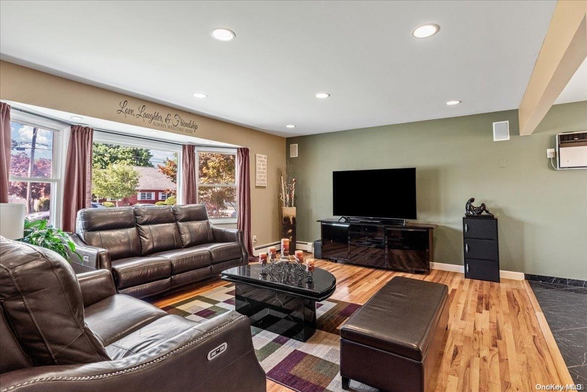 243 Albany Avenue — photo 4