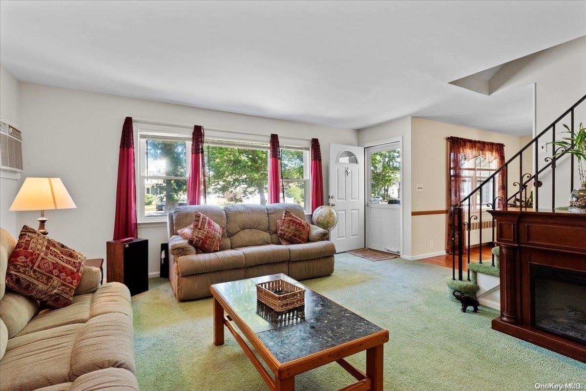 175 Deauville Boulevard — photo 11