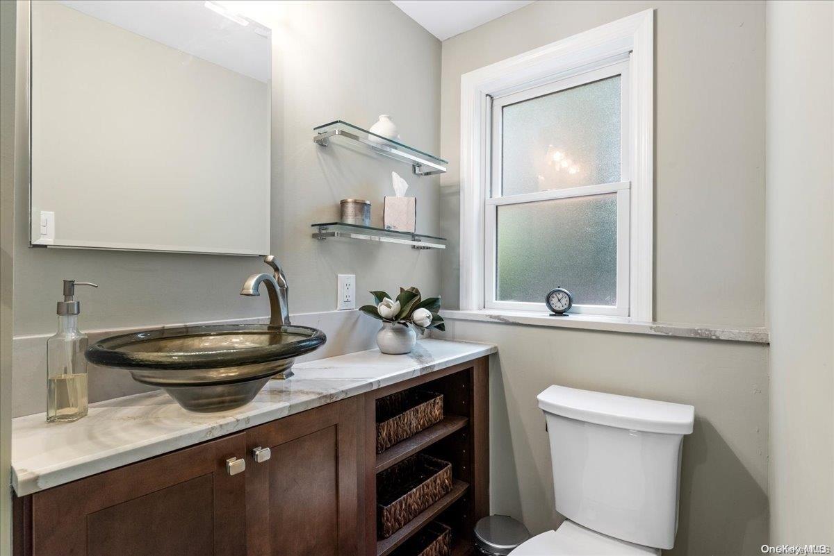470 Wolf Hill Road — photo 15