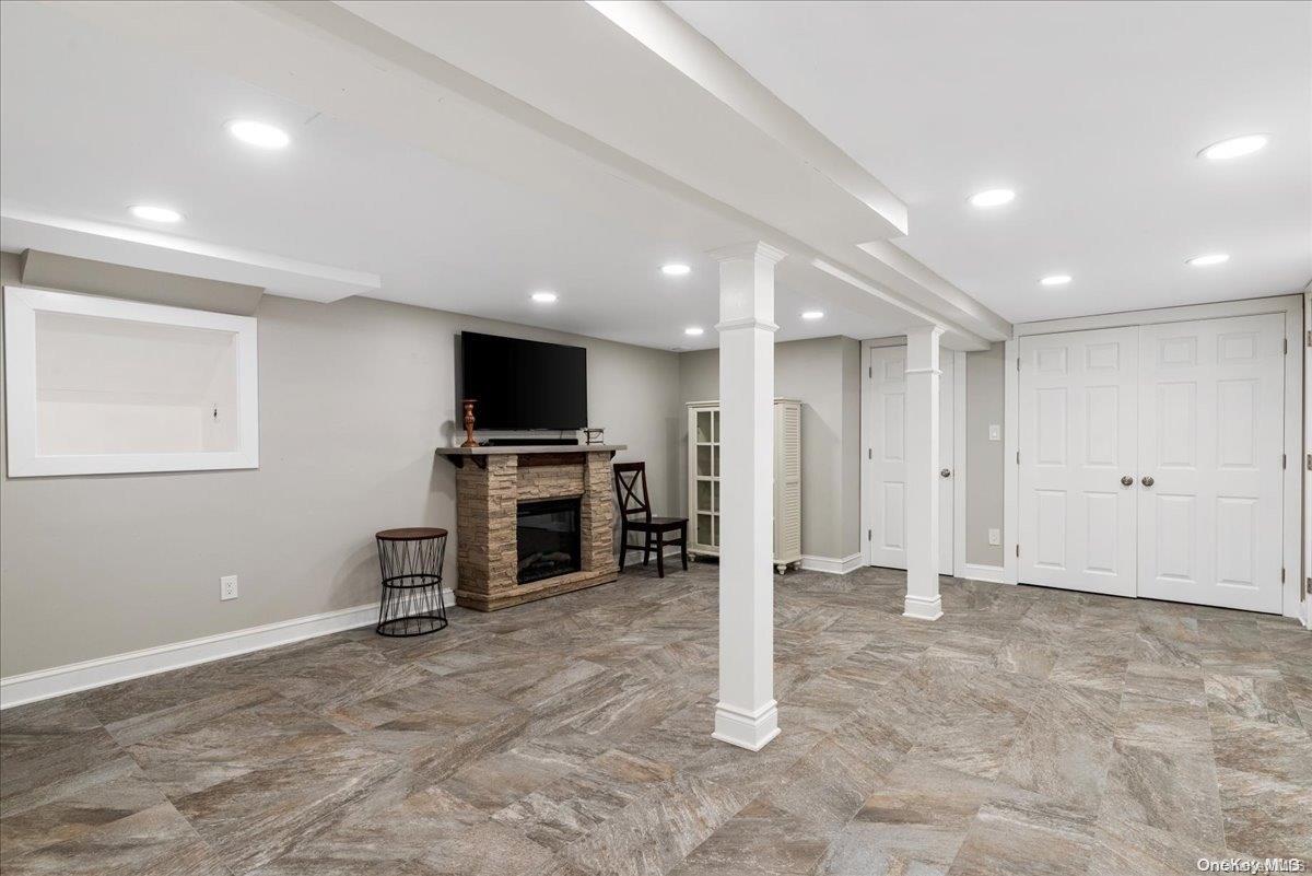 470 Wolf Hill Road — photo 27