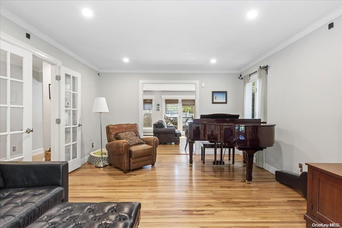 54 Old Northport Road — photo 3