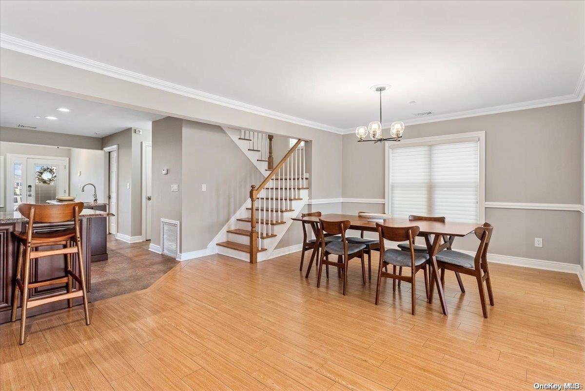 11 Alhambra Road — photo 8