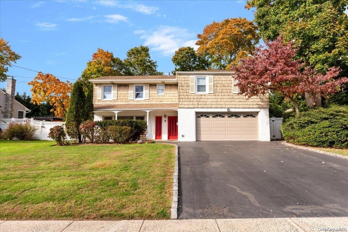 4 Spruce Lane, Syosset