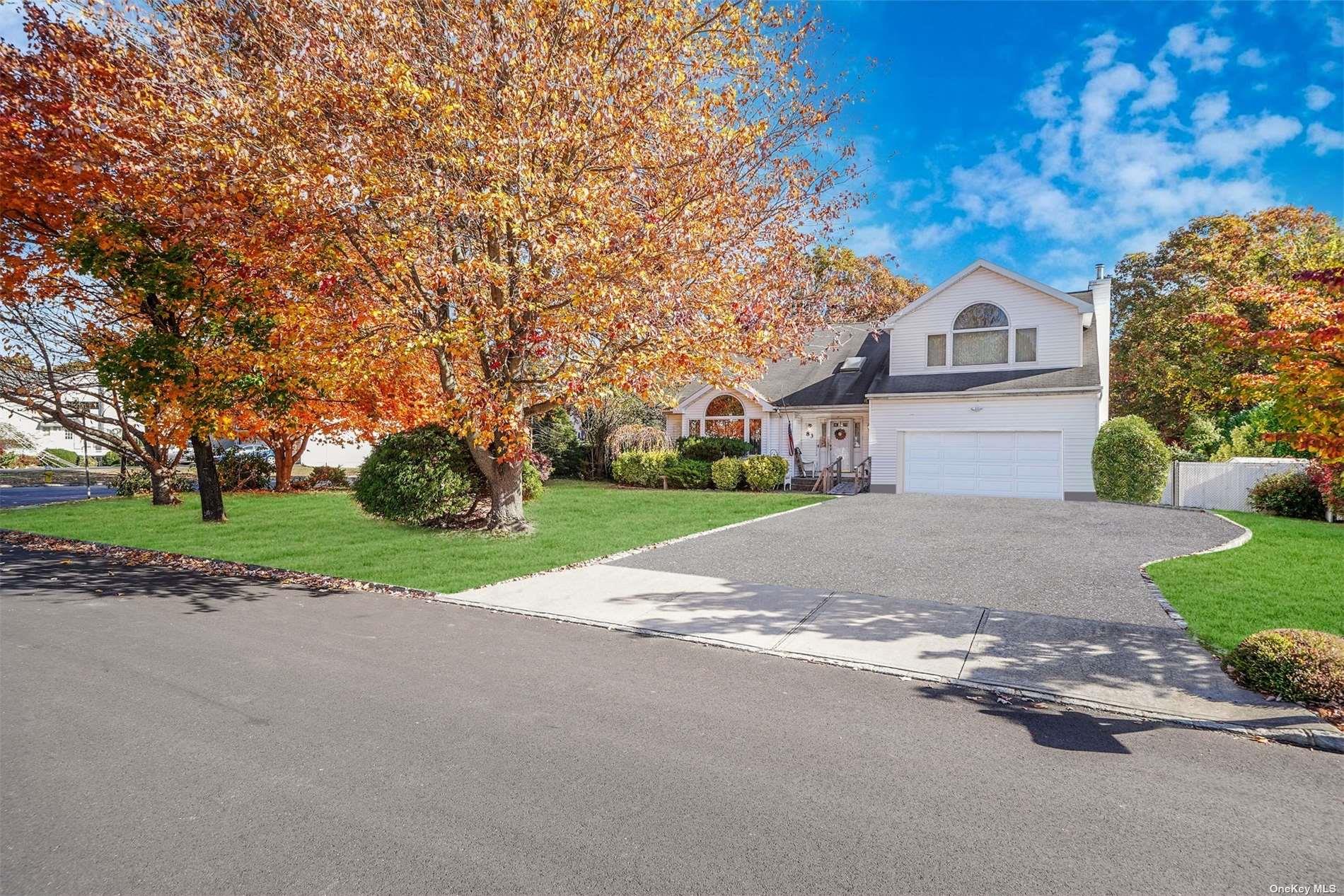 83 Barraud Drive — photo 3