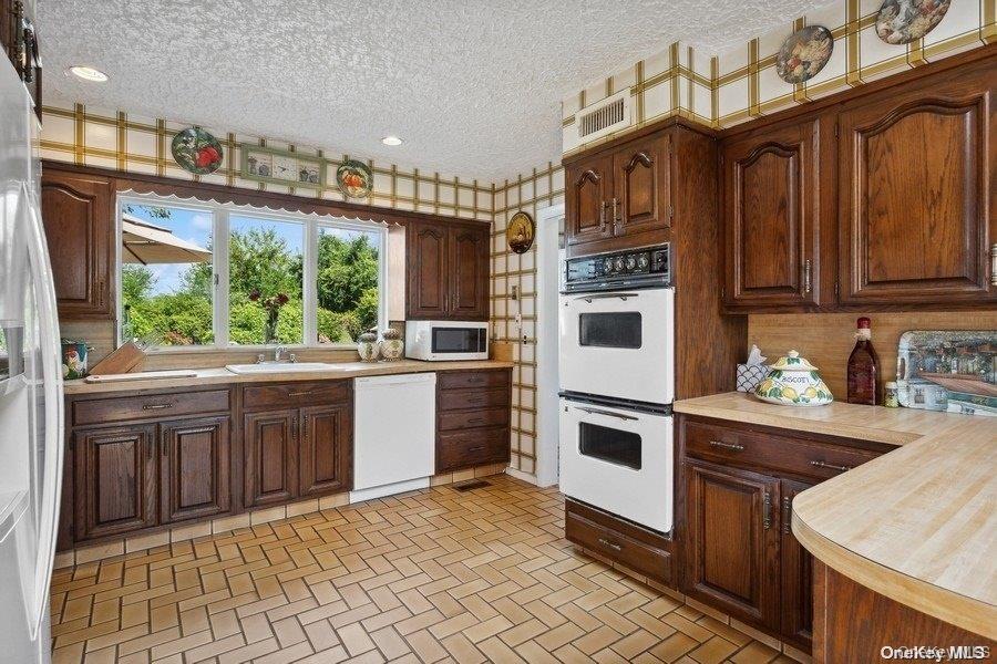 30 Thixton Drive — photo 13