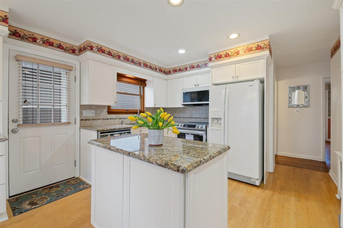 17 James Street — photo 3