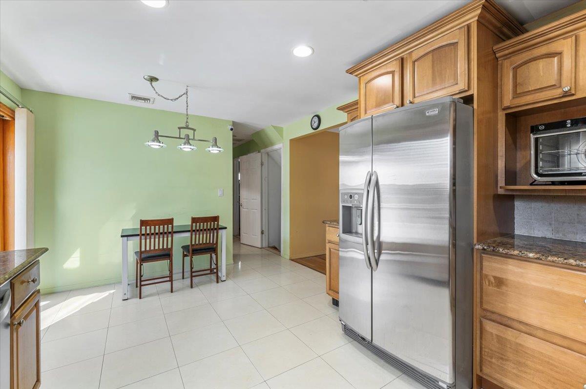 310 Clark Boulevard — photo 11
