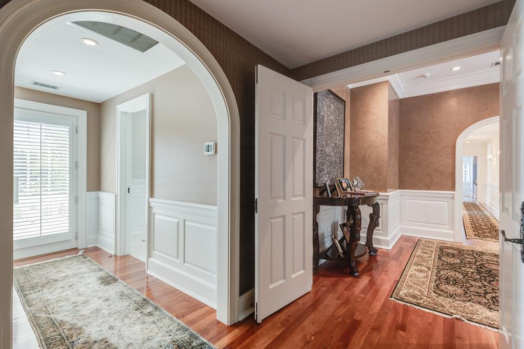 1 Peacock Lane — photo 12