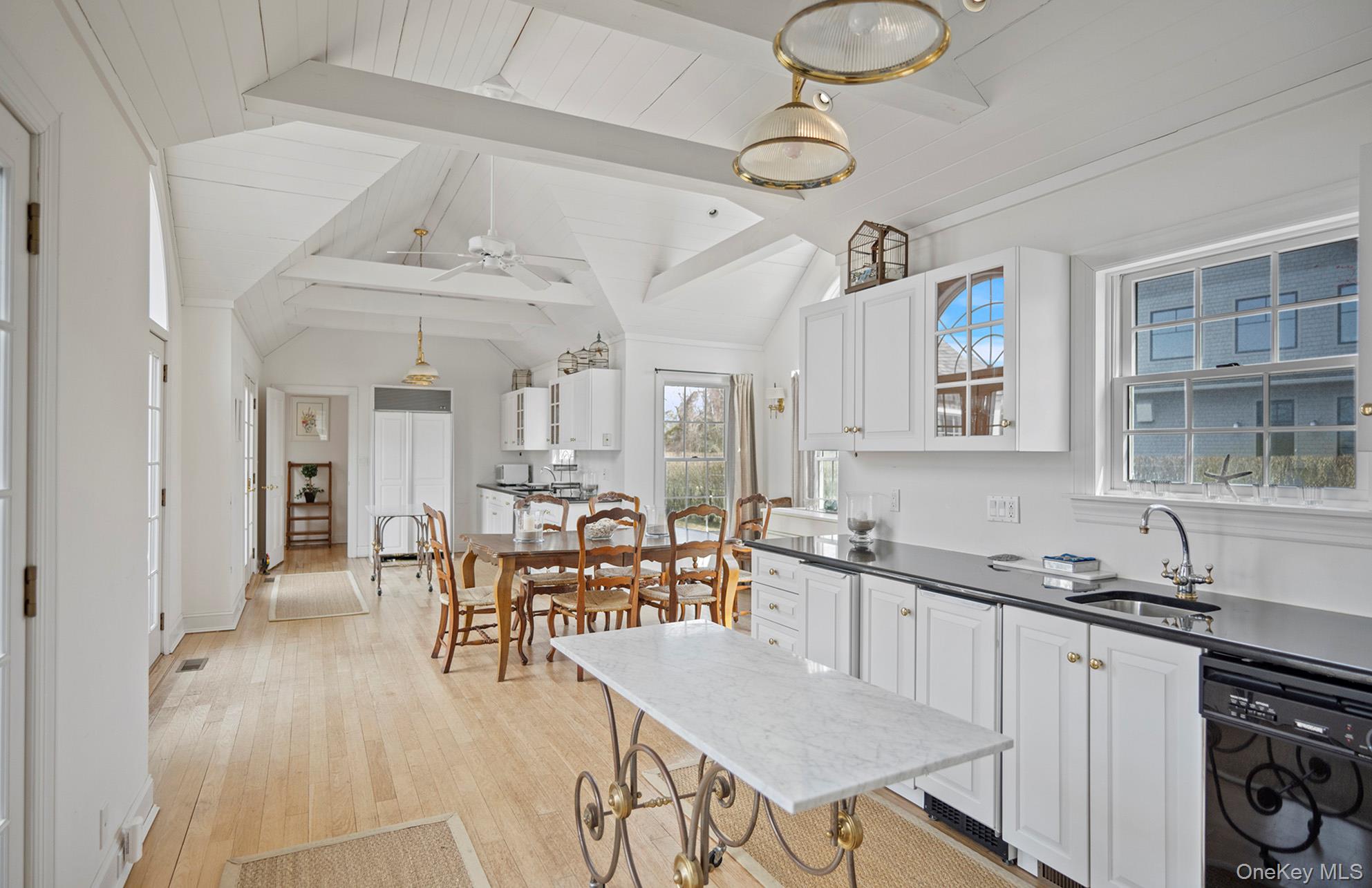 19 Quaquanantuck Lane — photo 19