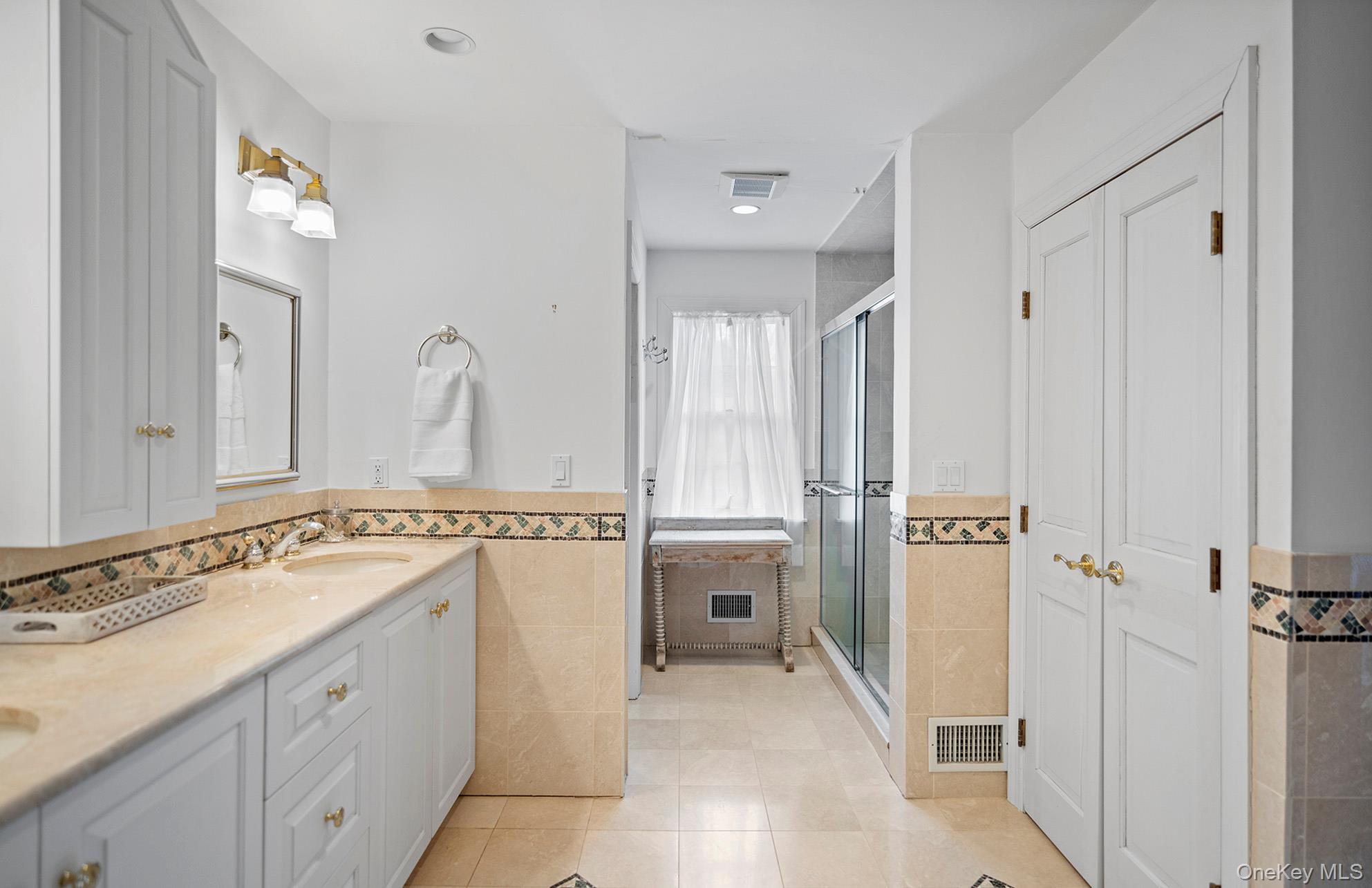 19 Quaquanantuck Lane — photo 27