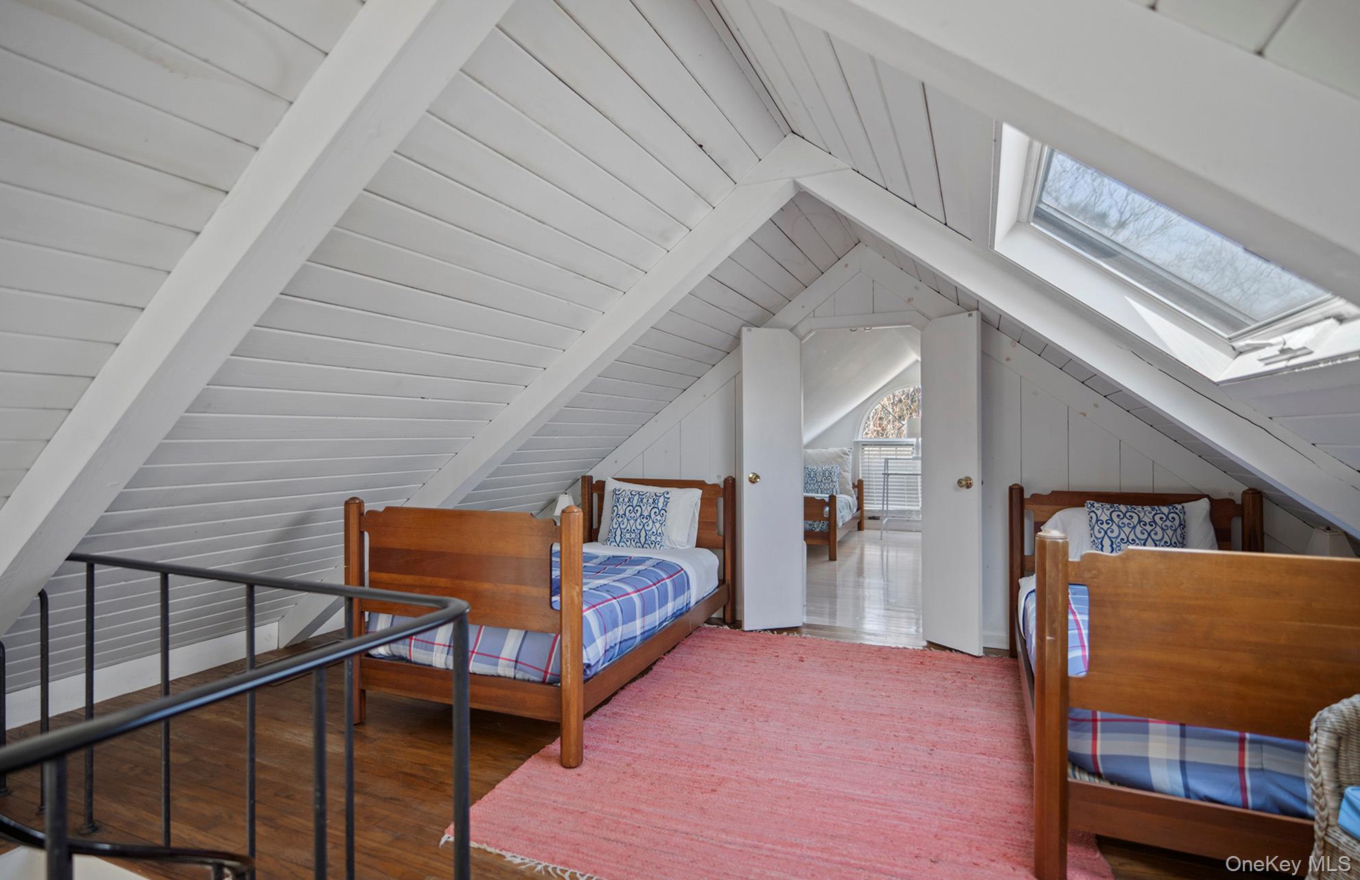19 Quaquanantuck Lane — photo 32
