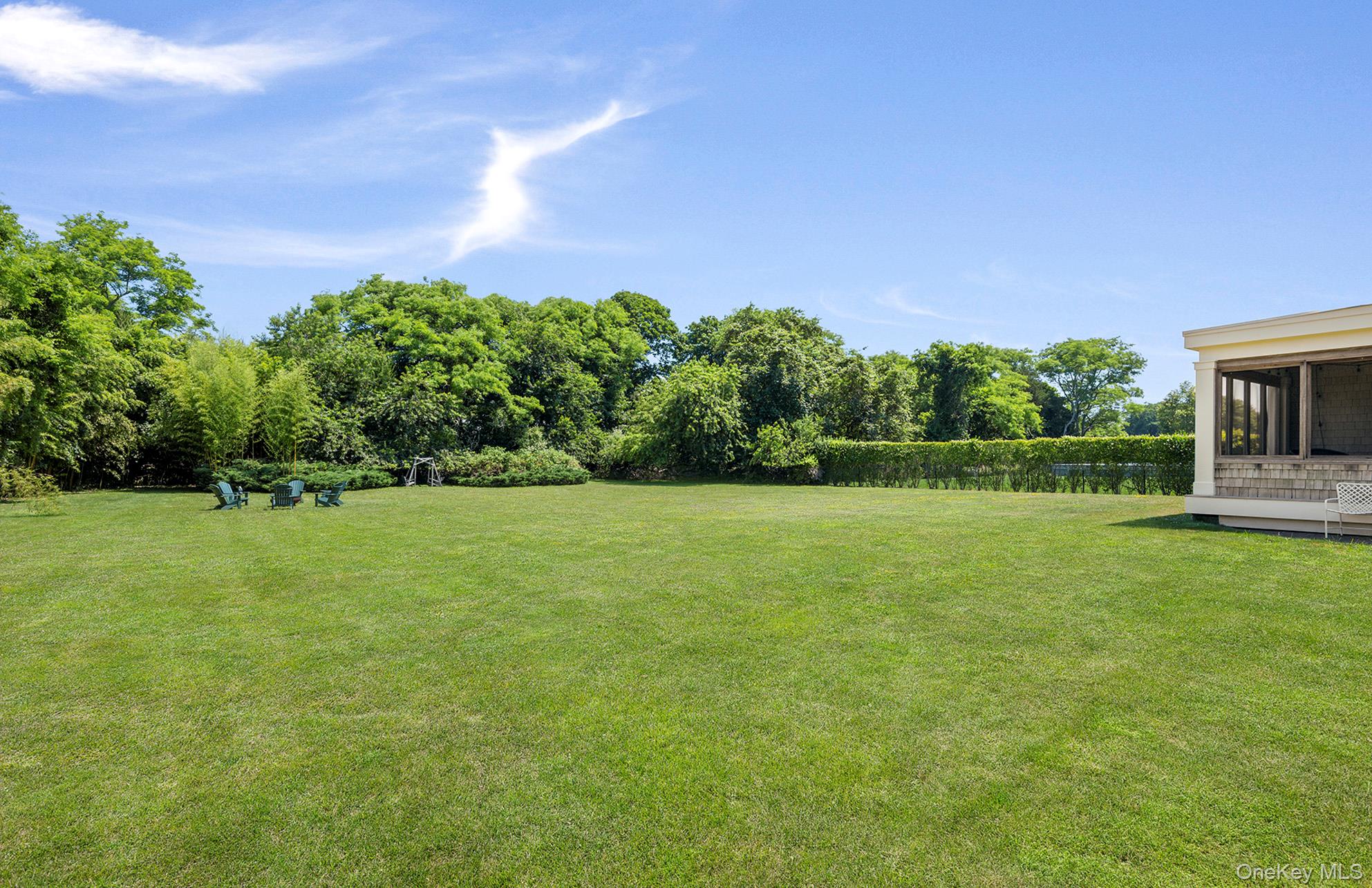 19 Quaquanantuck Lane — photo 4