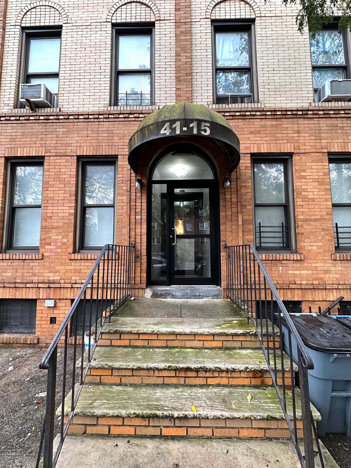 41-15 48th Street — photo 2