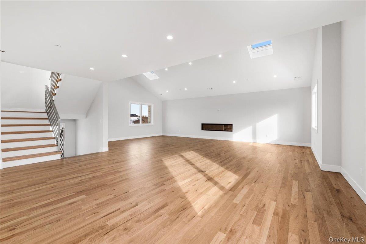 56 Oregon Street — photo 11