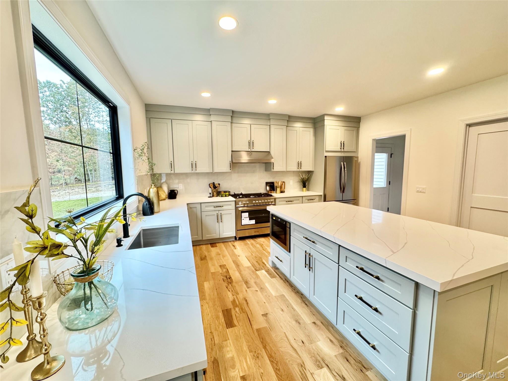 18 Dayton Avenue — photo 12