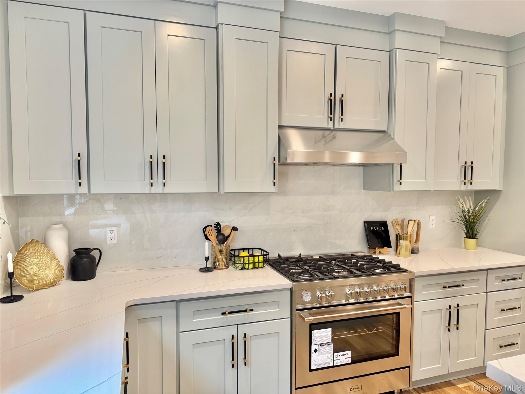 18 Dayton Avenue — photo 14