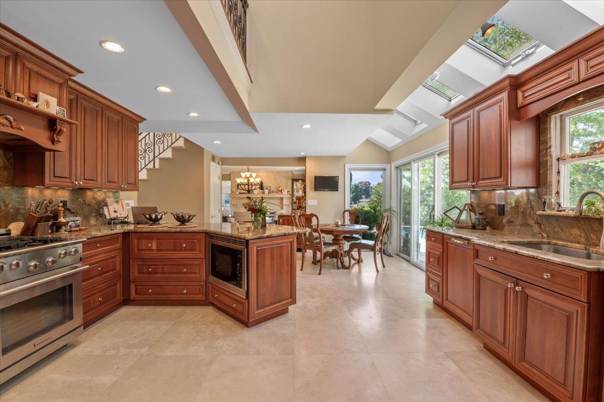 501 Bay 5th Street — photo 19
