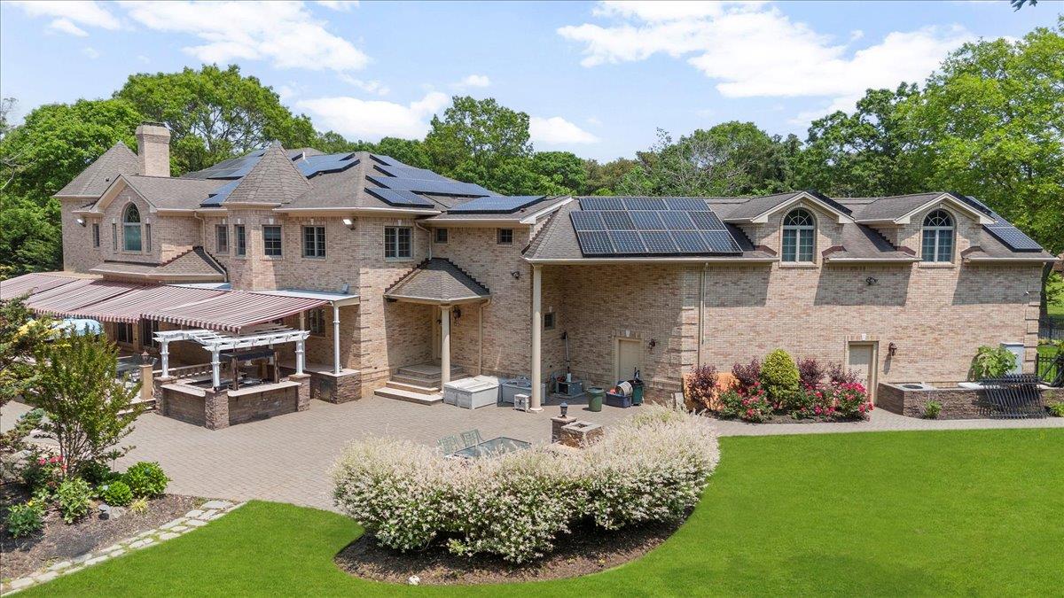 135 Millet Street — photo 41