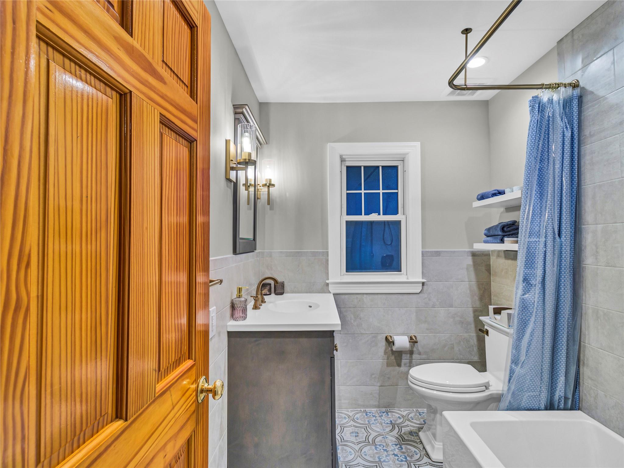 108 Vincent Avenue — photo 21