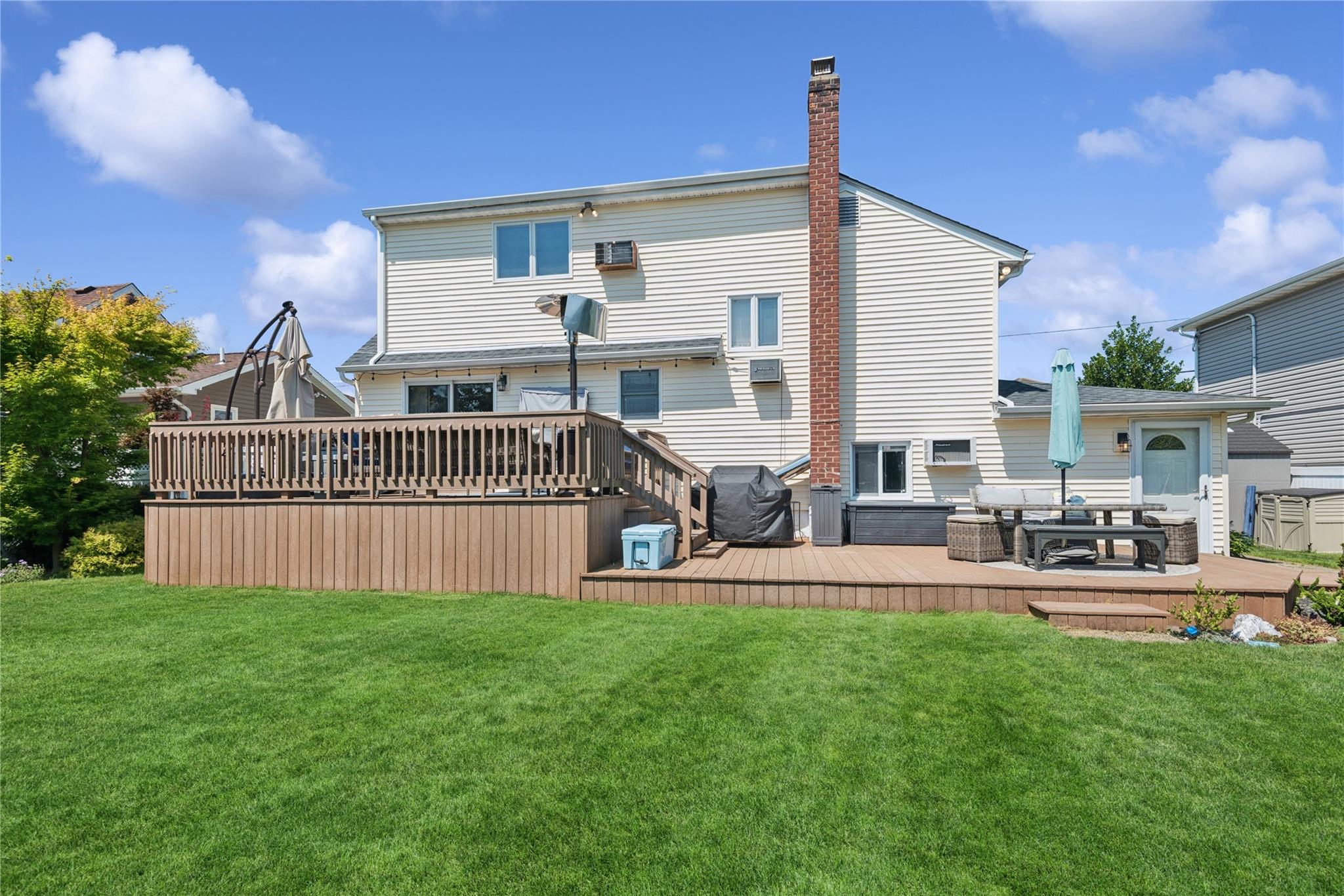 239 End Avenue — photo 24