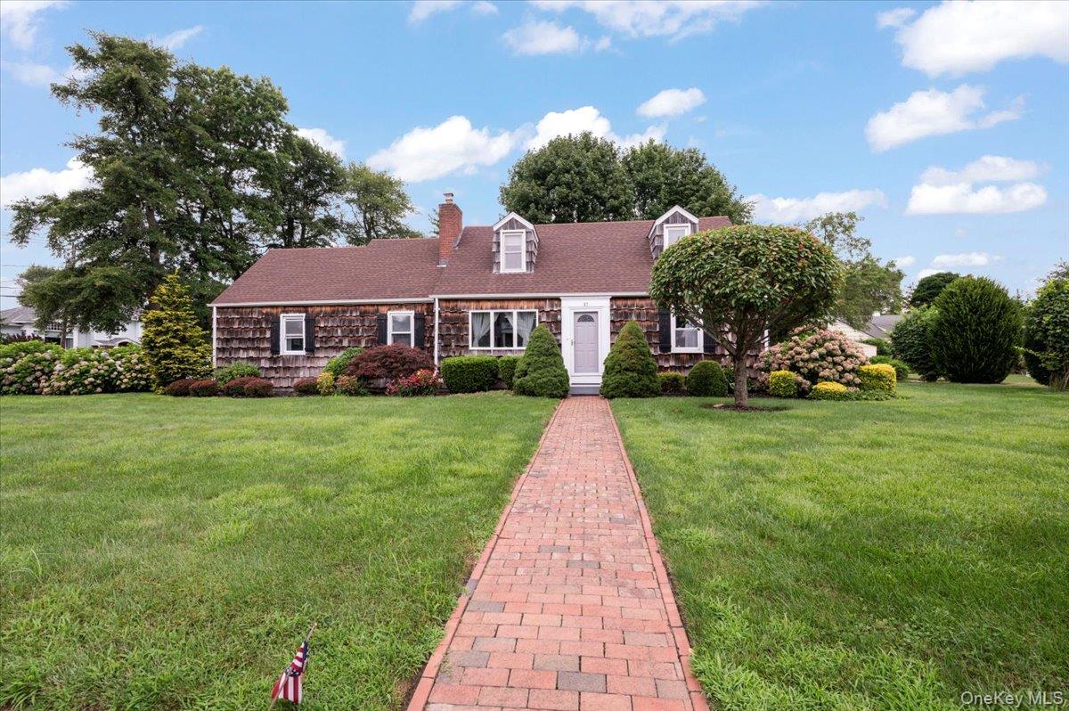 87 Dartmouth Road, Massapequa