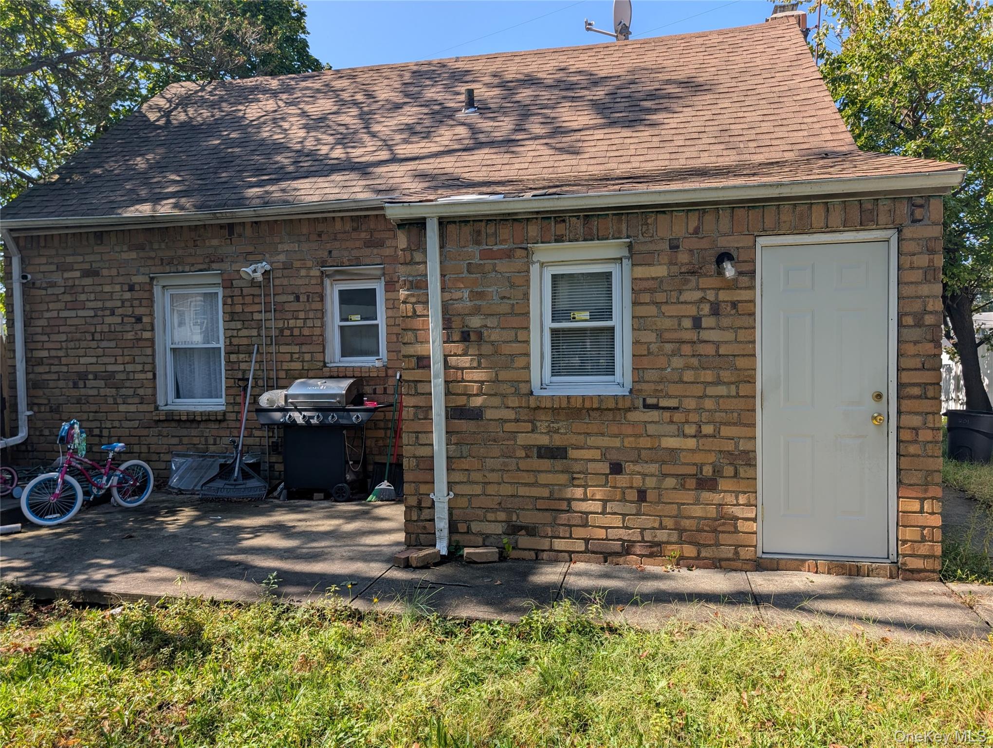 186 Westbury Boulevard — photo 11