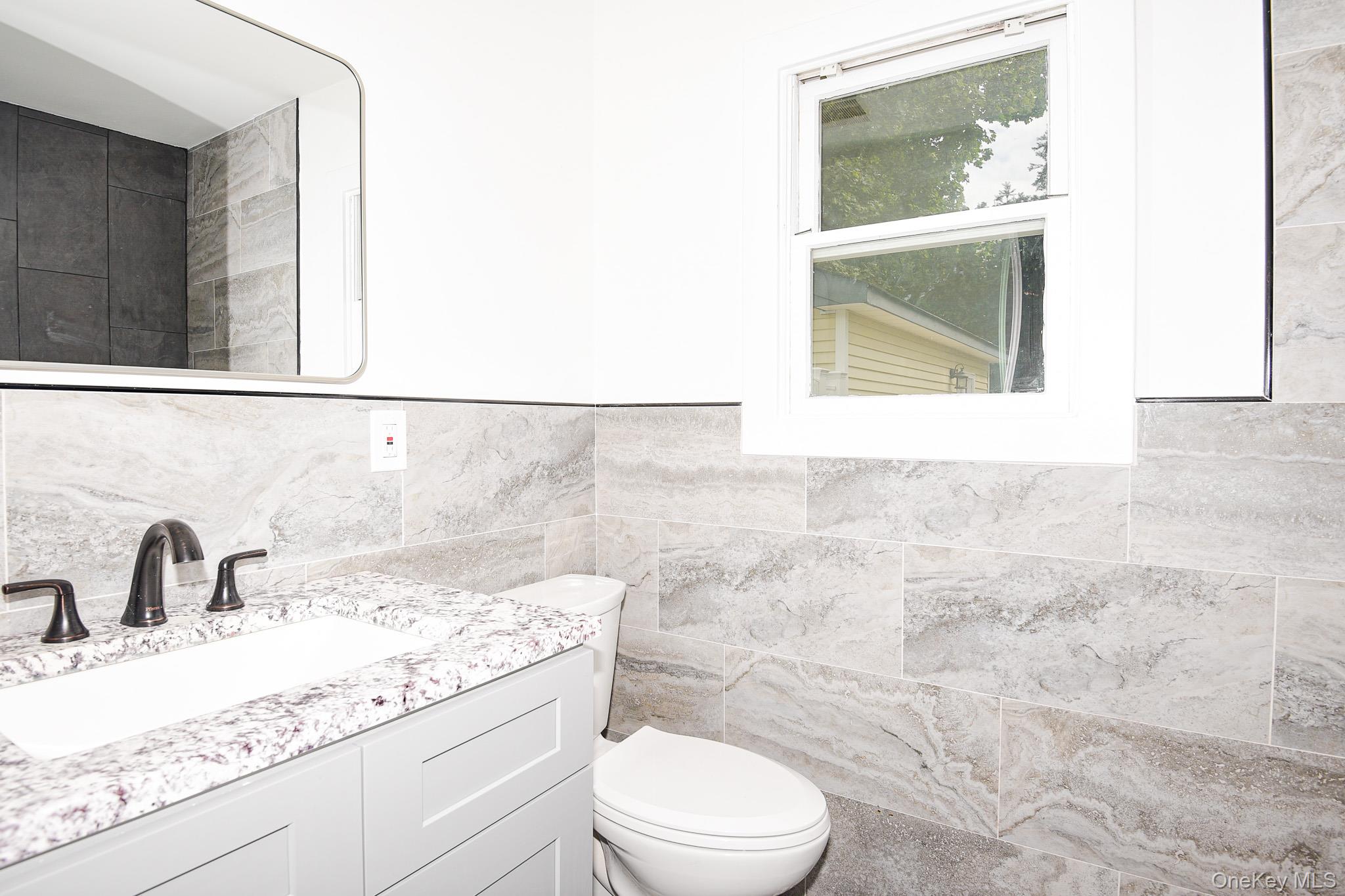 95 Pulaski Road — photo 11