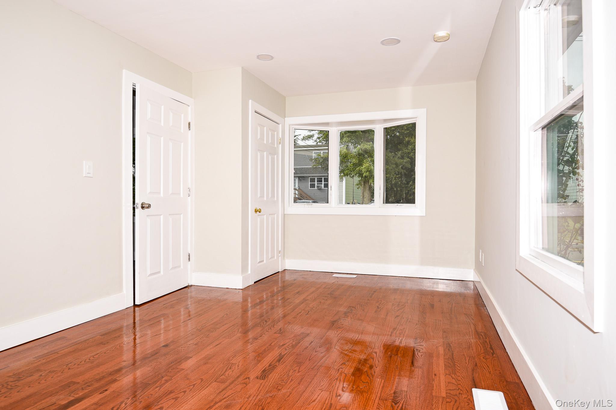 95 Pulaski Road — photo 14
