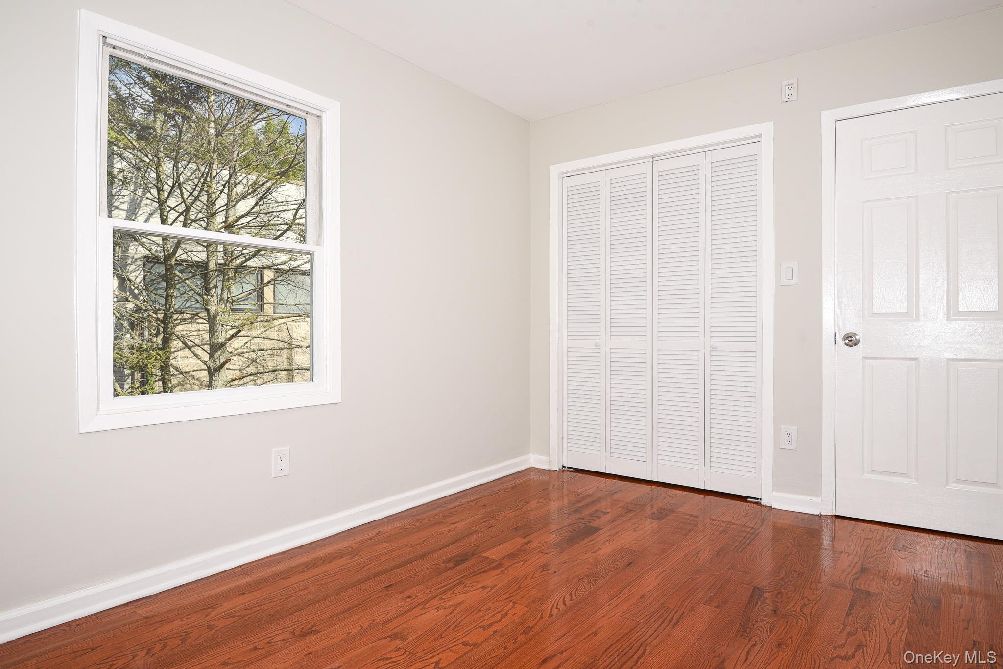 95 Pulaski Road — photo 27